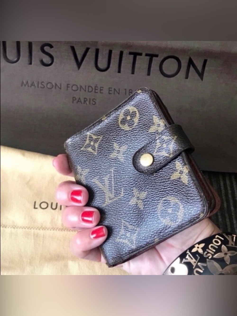 Louis Vuitton Vintage Monogram Compact Zipper Wallet